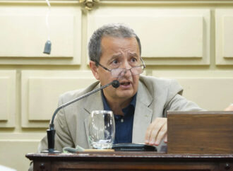 Carlos del Frade brindará una charla en Casilda