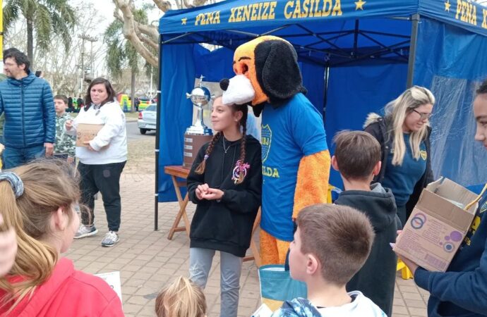 La Peña Xeneize recibe donaciones para los festejos del Mes de la Niñez