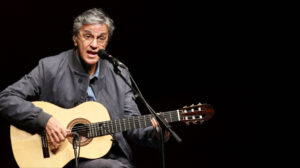 07/08/1942 – Nace Caetano Veloso