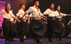 22/08 – Día del Folklore