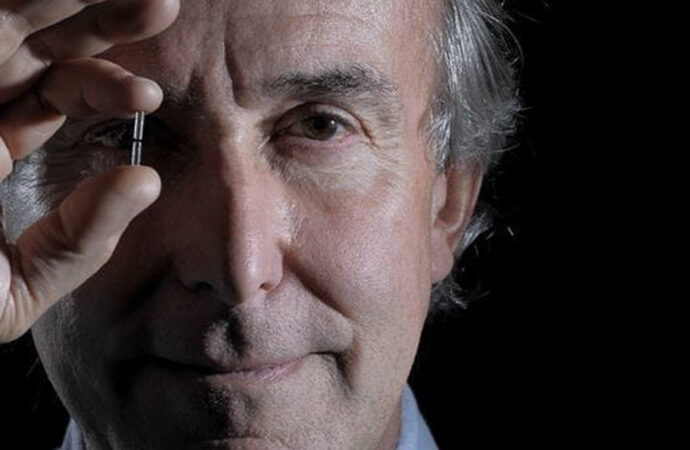 15/08/1988 – Julio Palmaz patenta el stent