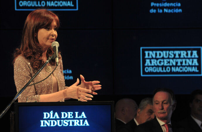 02/09/2008 – Cristina Fernández cancela la deuda con el Club de París