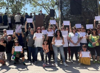 Movilización a la Plaza de los Mástiles en defensa de la educación pública