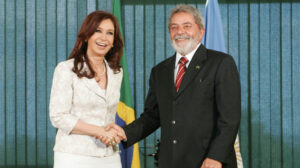 03/10/2008 – Cristina y Lula le dicen no al dólar