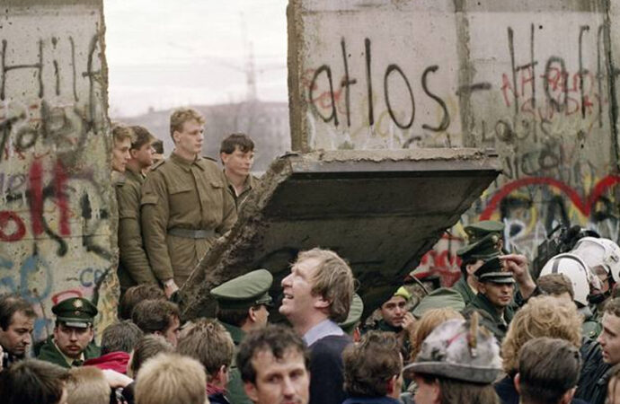 09/11/1989 – Caída del Muro de Berlín