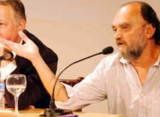 19/11/2004 – Fontanarrosa defiende a las malas palabras en el Congreso de la Lengua