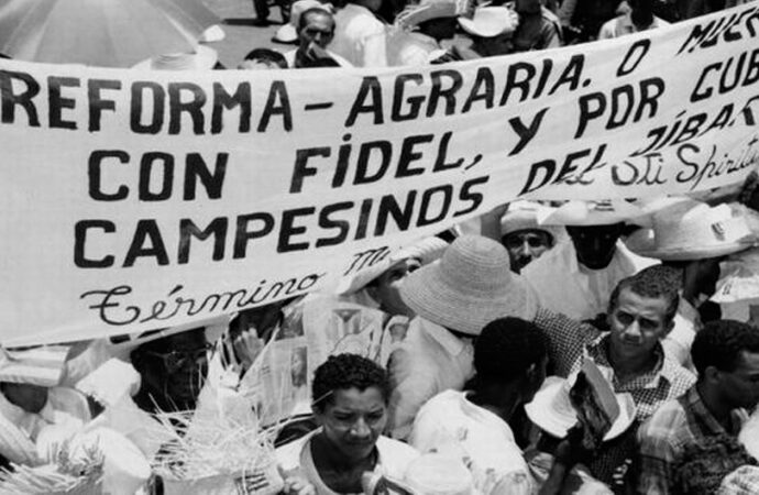 17/05/1959 – Se promulga en Cuba la Ley de Reforma Agraria y comienza el bloqueo comercial