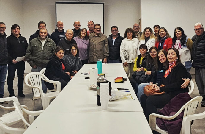 Rosconi fortalece el vínculo con las instituciones de Chabás