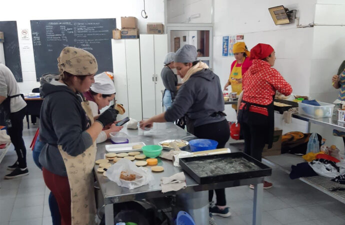 Un nuevo curso de cocina dará inicio en el CEA