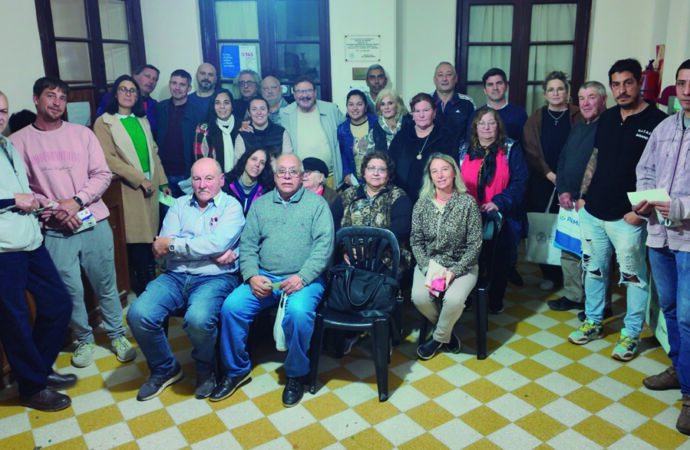 Rosconi construye vínculos sólidos con las instituciones del Departamento Caseros