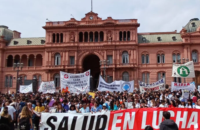 La lucha del Garrahan le puso un freno a la motosierra
