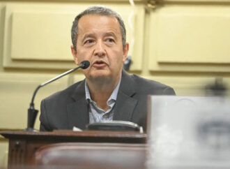 Del Frade visita Casilda para dar una charla por los 50 años del golpe de Estado