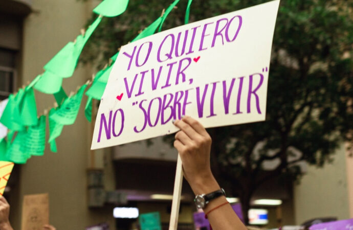 8M: Casilda marcha contra las desigualdades y la violencia por motivos de género
