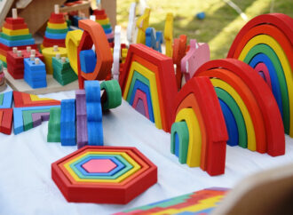 Gran feria en la plaza por el Día del Niño